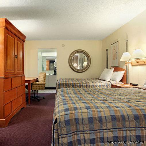 Express Inn & Suites Clearwater Pinellas Park Camera foto