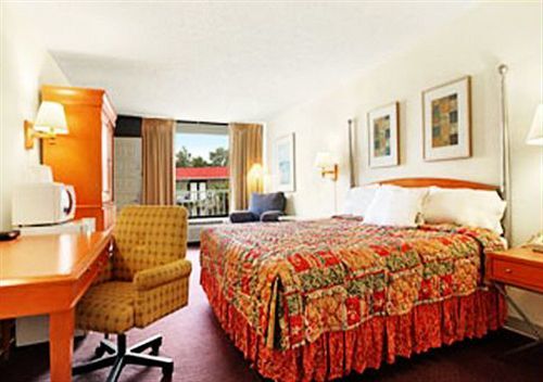 Express Inn & Suites Clearwater Pinellas Park Camera foto